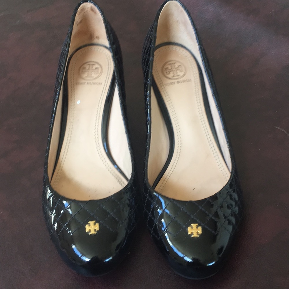 Tory Burch pumps with Gold heels